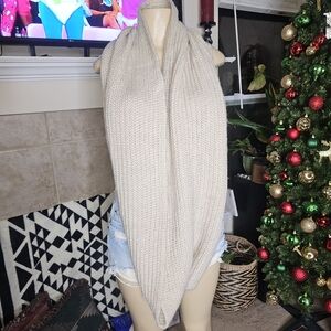 Calvin Klein Cream With Hints Of Gold Knit Woven Infinity Scarf.